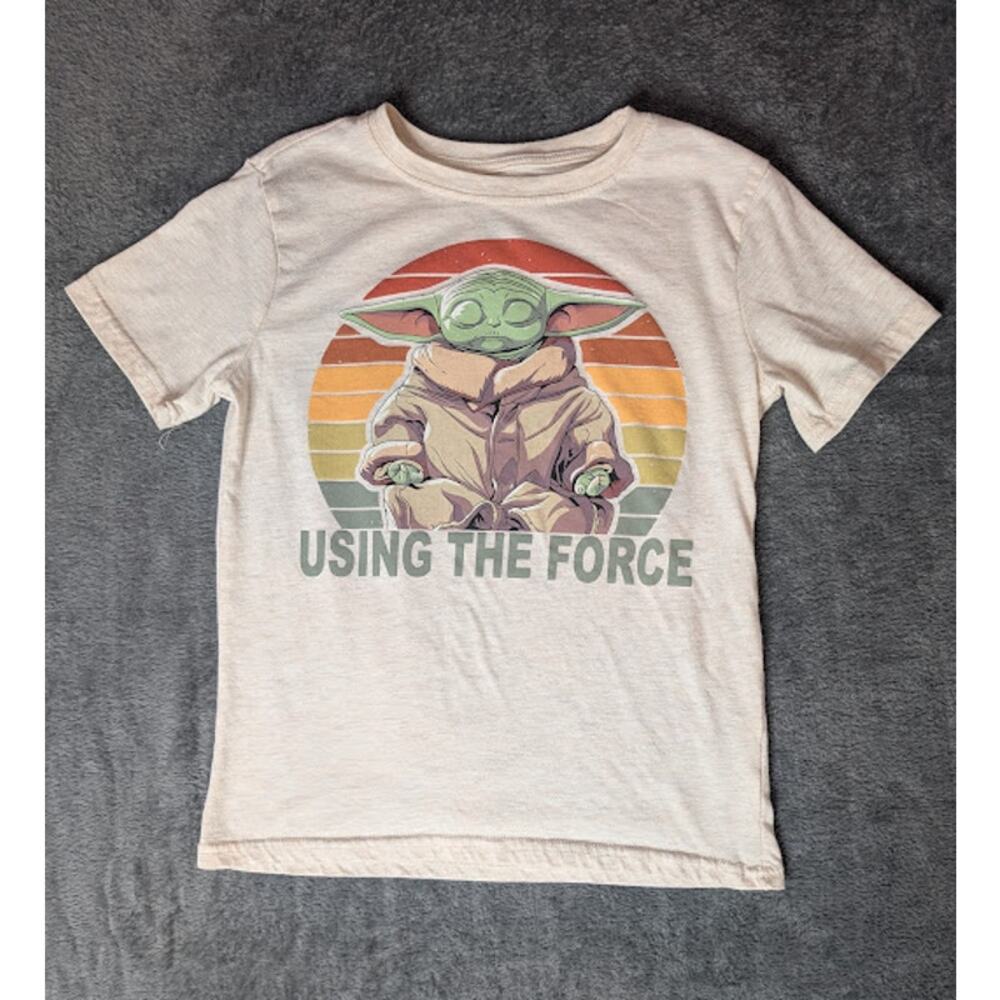 STAR WARS kids 10/12 Using the Force graphic Tee baby Yoda